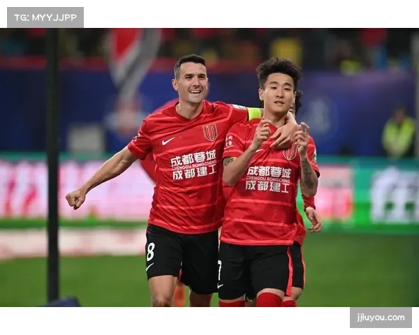 周定洋13673米跑动数据登顶，新鹏城中场展现惊人覆盖能力